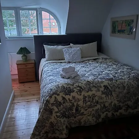 Scandinavian Seaside Near Copenhagen * Solrod